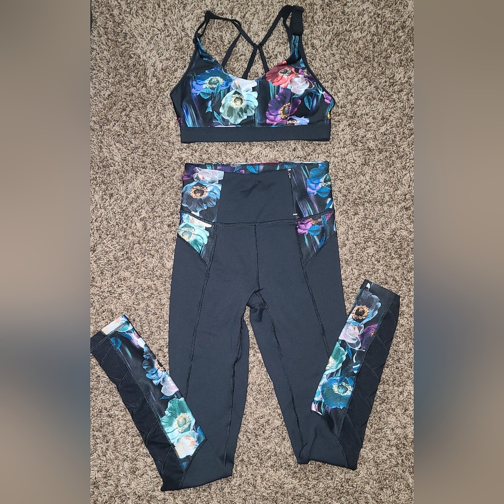 Calia by Carrie Underwood Yoga Set Size XS